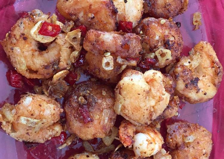 Langkah Mudah untuk Menyiapkan 5. Udang goreng cabe garam yang Enak Banget