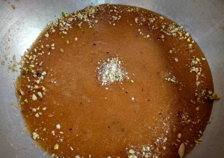 Recipe of Homemade Suji halwa