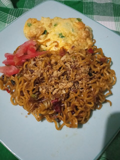 Foto resep Mie goreng telur dadar orak arik