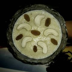 A picture of Rice phirni.