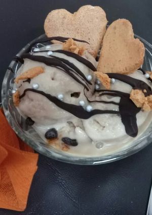 डालगोना आइसक्रीम (Dalgona Icecream recipe in hindi) रेसिपी मुख्य फोटो