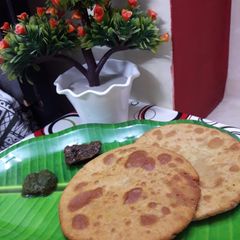 Daal stuffing with besan kachori A picture of Daal stuffing with besan kachori.