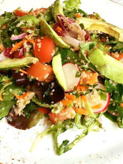 A picture of Quinoa healthy salad.