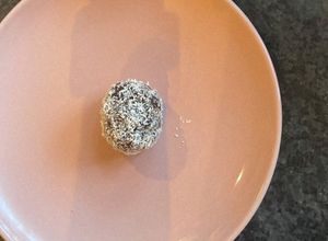 Egészséges datolya golyó recept fotója