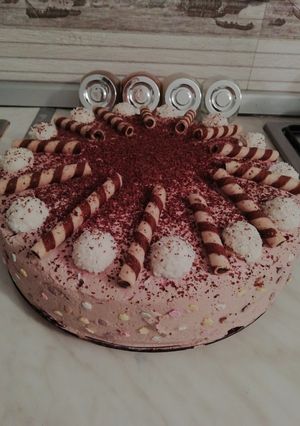 O poză a rețetei Tort cu jeleu de zmeură.