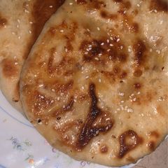 A picture of Cheese naan.