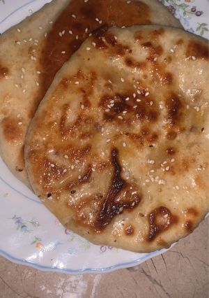 A picture of Cheese naan.