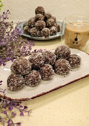 Kókuszgolyó (cukormentes, tejmentes) recept fotója