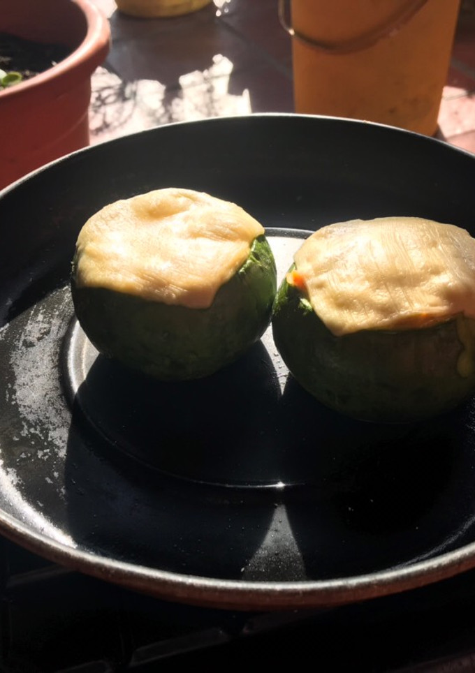 Una foto de Zapallitos verdes con caballas y queso