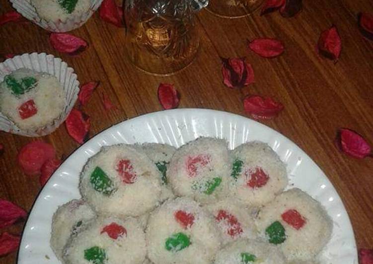 Recipe of Quick Snow Mountains❤💚❤  (Paneeri ladoo)