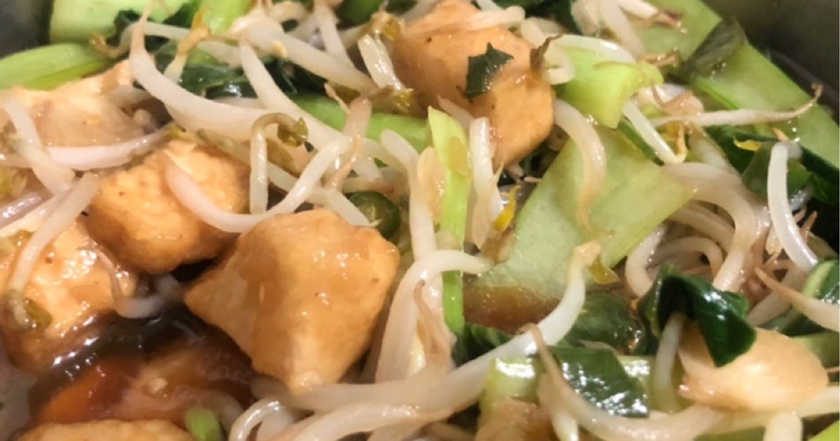Tumis-tumisan (pakcoy, toge, bakso ikan, udang goreng, tahu goreng)