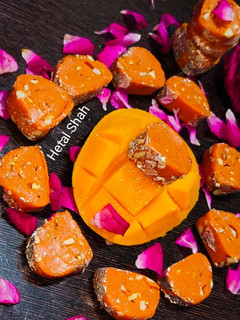मैंगो बर्फी (mango barfi recipe in hindi) रेसिपी मुख्य फोटो
