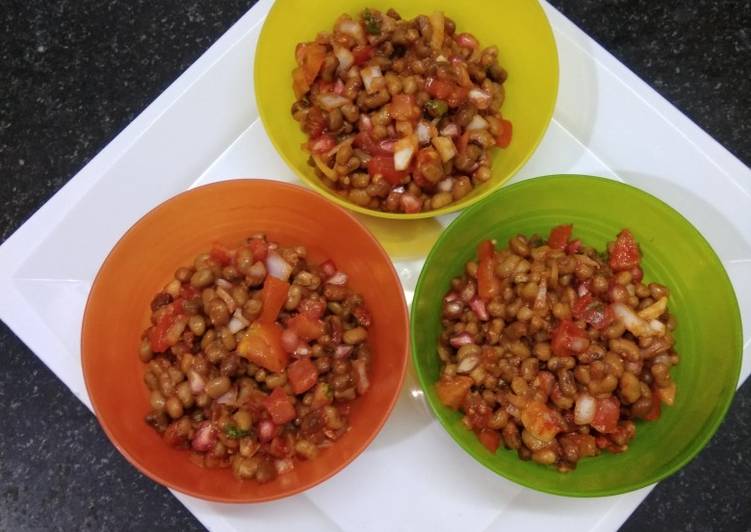 Cow peas chaat
