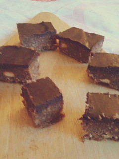 A picture of No Bake Winter Slices.