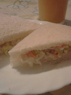 Una foto de Sándwiches de palitos de mar