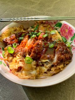 รูปของ คัตสึด้ง (ข้าวหน้าหมูทอด) 🐷🤤 カツ丼🍛 สูตรง่ายๆลองทำกันดูน้า 👩🏼‍🍳