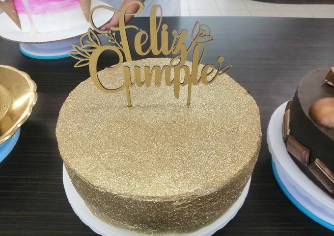 Glitter cake Receta de Juan de la Cruz Vasquez Perez- Cookpad