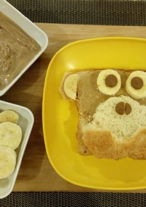 A picture of Peanut butter,Banana monkey Sandwich.