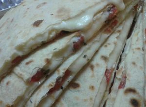 Una foto de Quesadillas