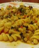 One-pot-pasta con vegetales y proteína de soja