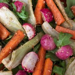 A picture of Warm Spring salad with roasted radishes, carrots and fennel - vegan.