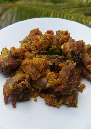 Foto resep AYAM GORENG bumbu sereh 🧡 sri