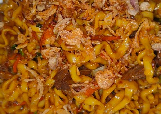 Bagaimana Menyiapkan Mie Goreng yang Enak