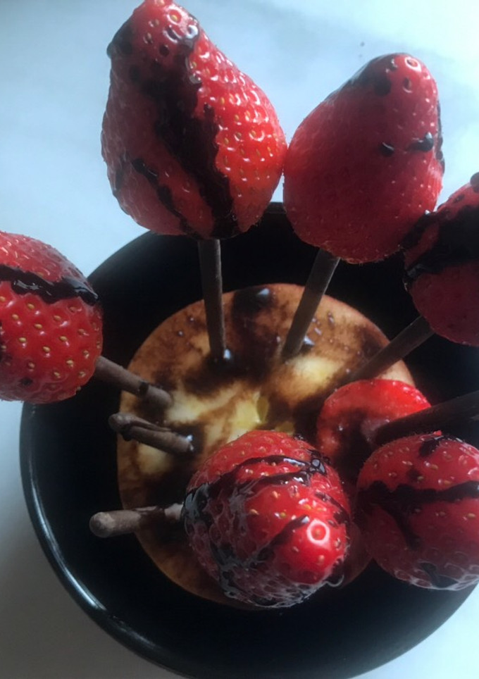 Una foto de Fresas con chocolate, para ponerse perdido