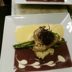 A picture of Seared Sword fish.