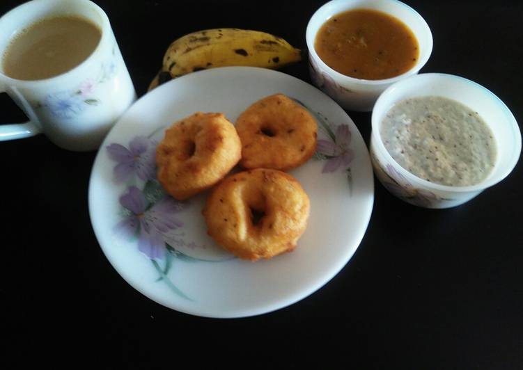 Steps to Make Ultimate Medu Wada(Ulundu Vadai)