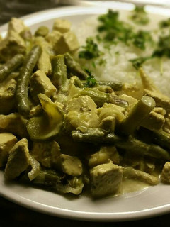 A picture of Tofu Thai Green Curry.