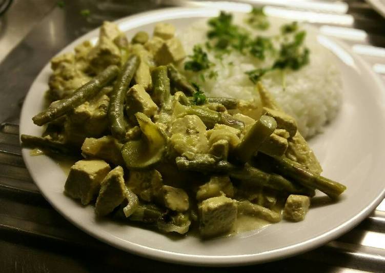 Quick and Easy Tofu Thai Green Curry