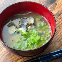 A picture of Shijimi Mussels Miso Soup.