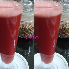 Carrot Strawberries Pomegranate Cocktail A picture of Carrot Strawberries Pomegranate Cocktail.