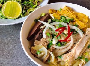 Hình của món Miến Dong Gà Ta, Lòng Gà, Măng Khô- Trọn Vị Bắc.