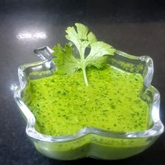 Green chutney A picture of Green chutney.