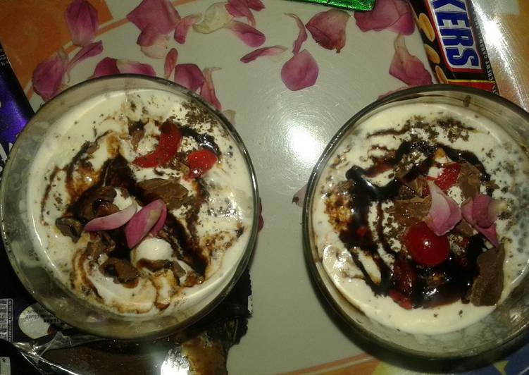 Easy Way to Cook Appetizing Dry fruits Anjeer Rabdi Falooda with Twist