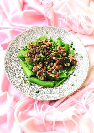 Hình của món Thịt Bò Xào Mướp Rắn.
