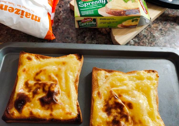 Brulee toast (roti panggang brulee) atau milk cheese toast