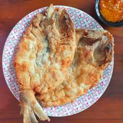 รูปของ Bandeng (Cabut Duri) Crispy