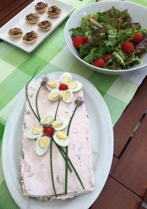 Una foto de Lasaña fría de salmón y atún