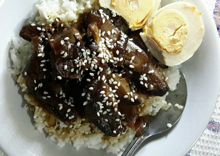 Slow Cooker Pork Belly