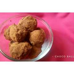 รูปของ Bola bola coklat biskuit