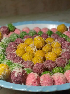 A picture of Easy CoConut ladoo.