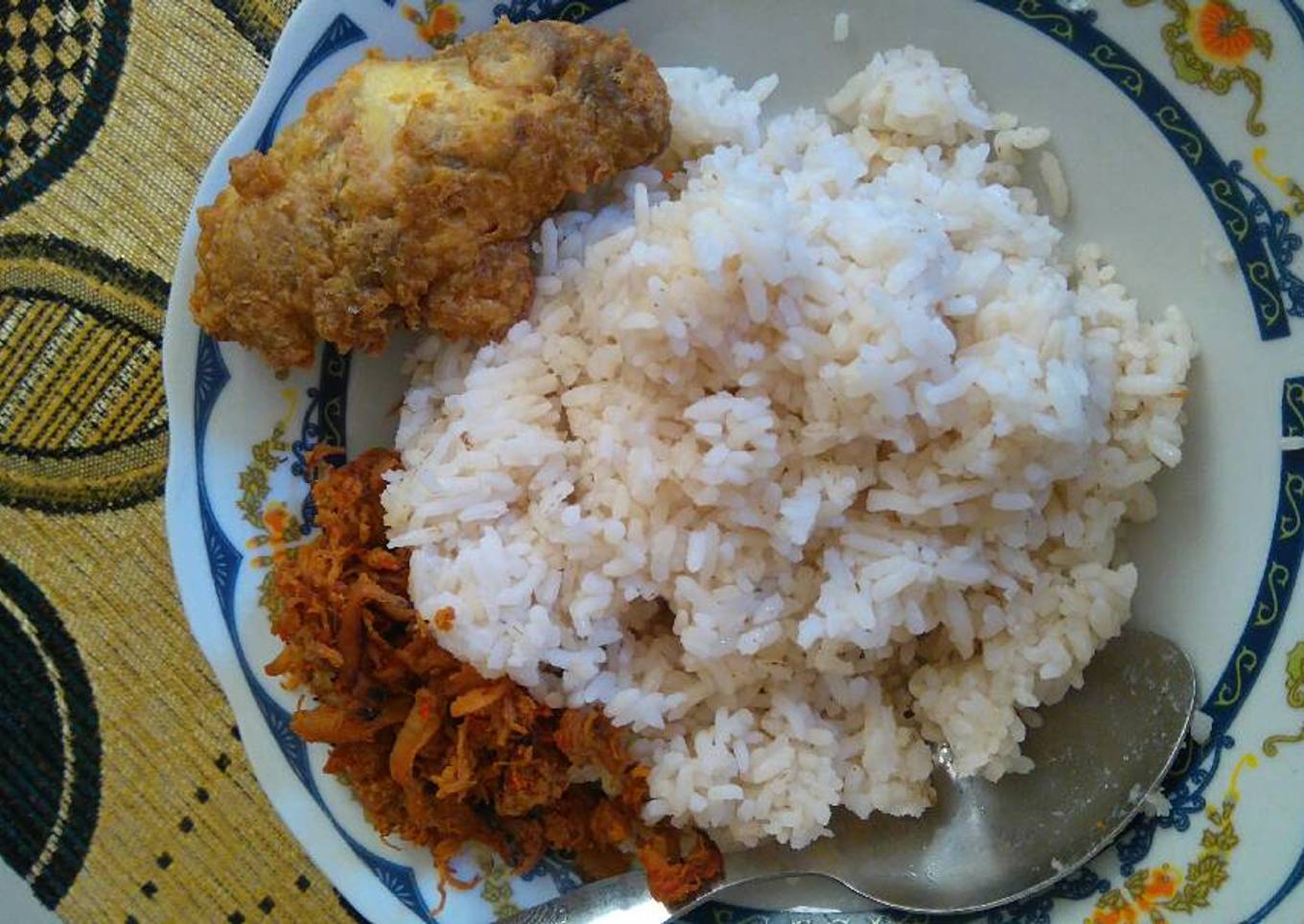 Otak sapi goreng kesukaan with mesro