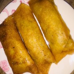 A picture of Chicken vegetable roll.