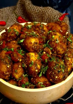 चटपटी सूखी अरबी मसाला रेसिपी मुख्य फोटो