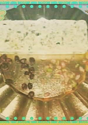 Foto principal de Turrón chocolate blanco con pistachos y arándanos