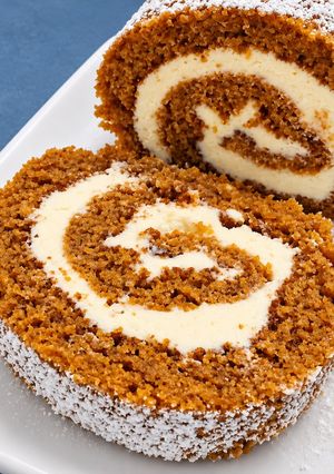 A picture of Classic Pumpkin Roll.
