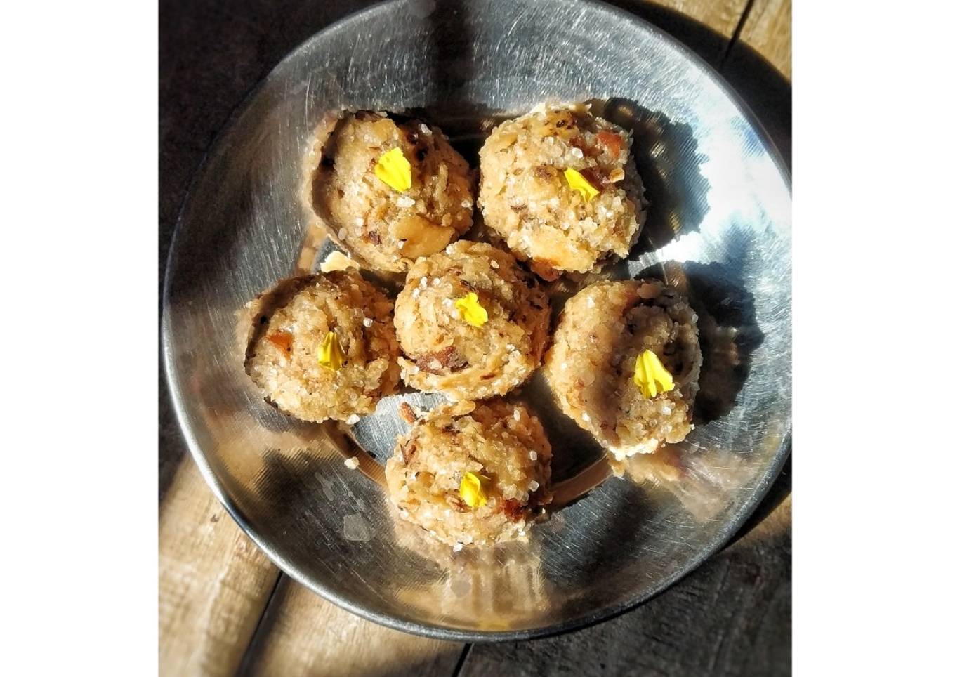 Churma ladoo (leftover roti churma)